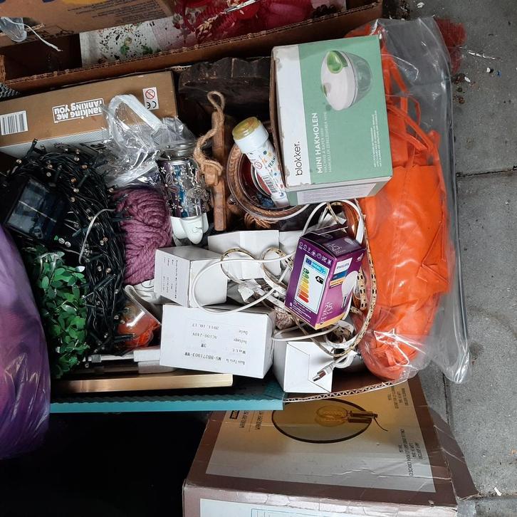 Bananendoos vol, Diversen, Rommelmarktspullen, Zo goed als nieuw, Ophalen