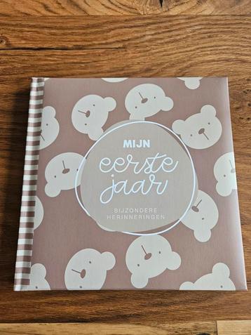Baby invulboek - Mijn Eerste Jaar - Nieuw! beschikbaar voor biedingen