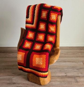 Vintage retro gehaakte plaid sprei seventies oranje granny beschikbaar voor biedingen