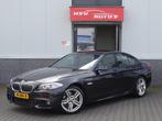 BMW 5-serie 528i High Executive M-sport LEER org NL 2013, Origineel Nederlands, Te koop, Zilver of Grijs, 5 stoelen