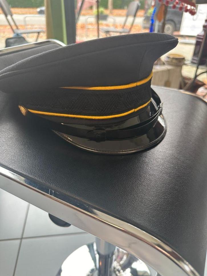 Nederlandse dienstpet uit de jaren 60-80, Verzamelen, Kleding en Patronen, Zo goed als nieuw, Hoed, Pet, of Sjaal, Ophalen of Verzenden
