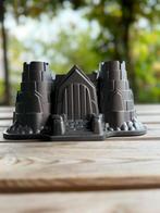 Nordic Bakeware Bundt Kasteel - Castle zgan, Ophalen of Verzenden, Zo goed als nieuw, Taarten, Bakvorm