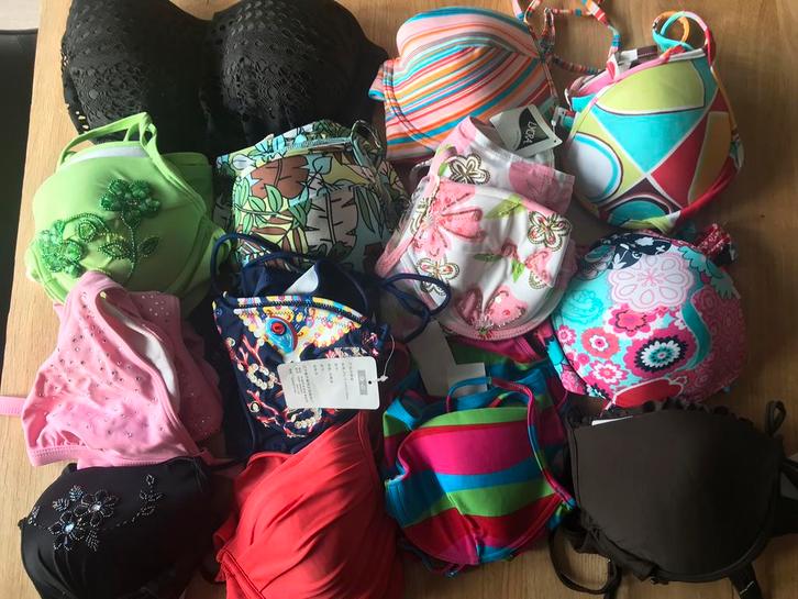 Partij kleurige badkleding 12  bikini’s 1 badpak S tot L, Kleding | Dames, Badmode en Zwemkleding, Nieuw, Overige typen, Overige kleuren