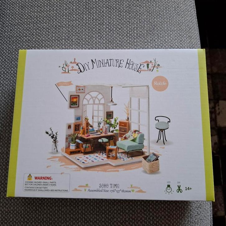 Robotime Rolife SOHO Time diy miniature house Nieuw, Hobby en Vrije tijd, Knutselen, Knutselwerk, Ophalen of Verzenden