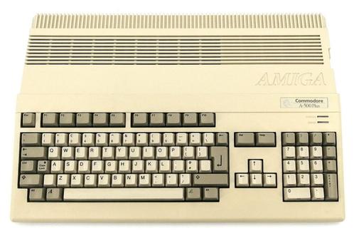 Gezocht: Defecte Amiga 500 PLUS, Computers en Software, Vintage Computers, Ophalen of Verzenden