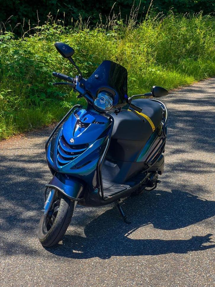 Piaggio Zip 50cc iGet Euro5 | 8699 KM | 2023, Fietsen en Brommers, Scooters | Piaggio, Zo goed als nieuw, Zip, Maximaal 45 km/u