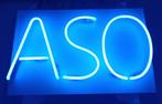MANCAVE neon "ASO" op 96 x60 cm wit paneel, Huis en Inrichting, Ophalen, Gebruikt