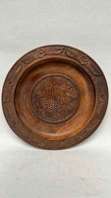 Handgesneden houten schaal/ bord doorsnede 41cm beschikbaar voor biedingen