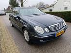 Mercedes-Benz E-klasse 240 Elegance AutomaatComand,PTS,NAP., Te koop, Benzine, Gebruikt, 750 kg