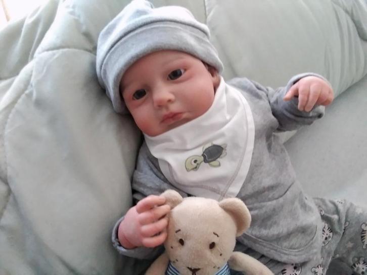 Reborn jongetje, Verzamelen, Poppen, Zo goed als nieuw, Pop, Ophalen of Verzenden