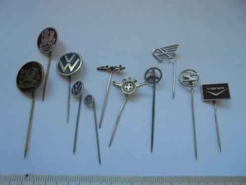 11 oude speldjes automerken Bedford, VW, Daf, Mercedes etc., Verzamelen, Speldjes, Pins en Buttons, Zo goed als nieuw, Speldje of Pin