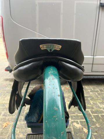 Kiefer springzadel  17.5 inch beschikbaar voor biedingen