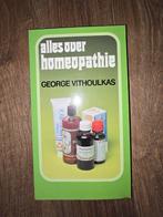 Alles over Homeopathie - George Vithoulkas, Boeken, Achtergrond en Informatie, Spiritualiteit algemeen, Ophalen of Verzenden, Zo goed als nieuw