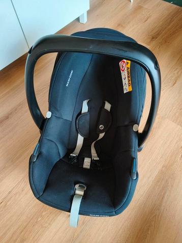 Maxi Cosi CabrioFix i-size beschikbaar voor biedingen