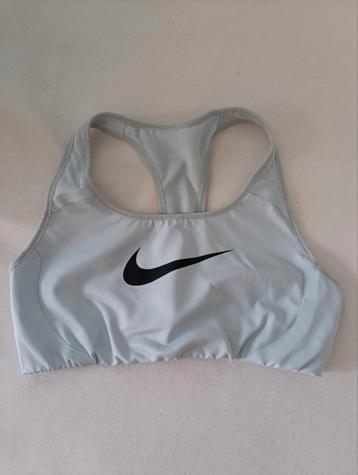 Nike sportbh maat S beschikbaar voor biedingen