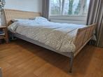 Tweepersoonsbed met matras, Huis en Inrichting, Slaapkamer | Bedden, Ophalen, Overige materialen, Beige, Tweepersoons