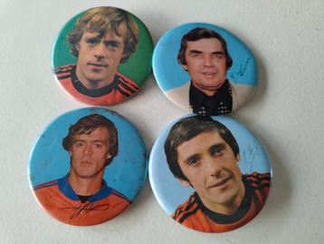 Vintage Voetbal Speldjes - Nederland Elftal beschikbaar voor biedingen