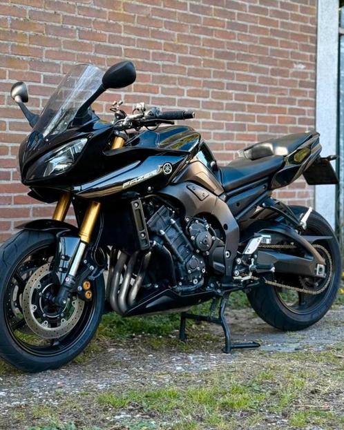 Yamaha FZ8 Fazer | Akra uitlaat | Handvatverwarming | ABS, Motoren, Motoren | Yamaha, Particulier, Naked bike, meer dan 35 kW