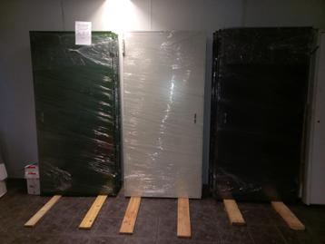 Kunststof deuren met kozijn – 2125x1000 mm – 50 mm dik beschikbaar voor biedingen