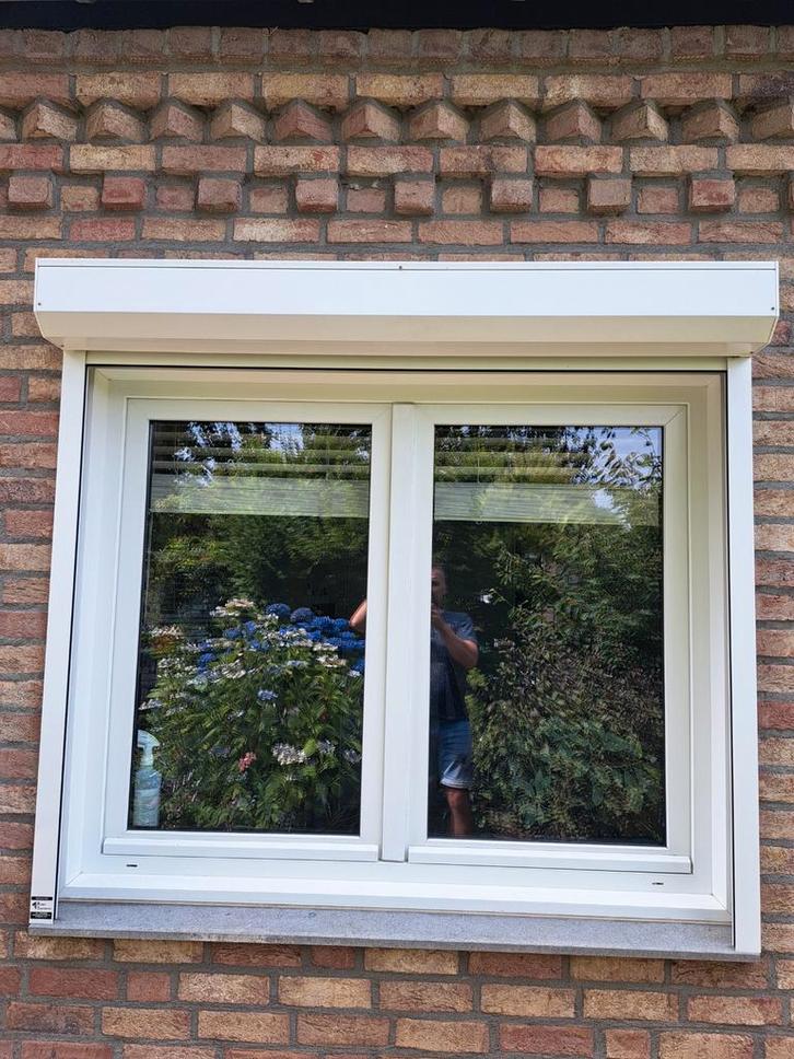 Kunststof Raam met Rolluik - 163x134cm, Doe-het-zelf en Verbouw, Glas en Ramen, Gebruikt, Gevelraam of Ruit, 120 tot 160 cm, 160 cm of meer