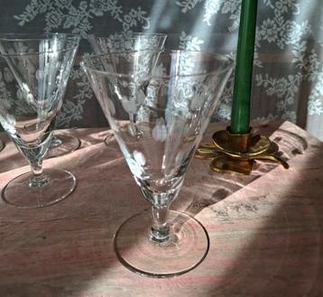 Vintage wijn/cocktail glazen  beschikbaar voor biedingen