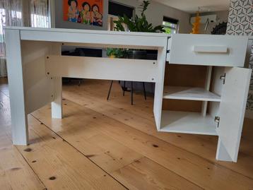Bureau Woood