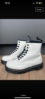 Dr. Martens schoenen wit leer nieuwstaat mt 41, Kleding | Dames, Schoenen, Ophalen of Verzenden, Wit, Zo goed als nieuw, Dr. Martens