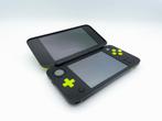 New Nintendo 2DS XL Black + Lime Green + Mario Kart 7, Spelcomputers en Games, Ophalen of Verzenden, Zo goed als nieuw, 2DS
