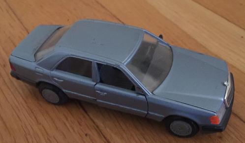 Cursor-modell 1084 Mercedes-Benz 200-200E 200D-300D 14cm, Hobby en Vrije tijd, Modelauto's | 1:32, Gebruikt, Auto, Overige merken