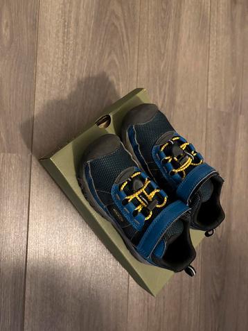 Keen wandelschoenen maat 30 beschikbaar voor biedingen