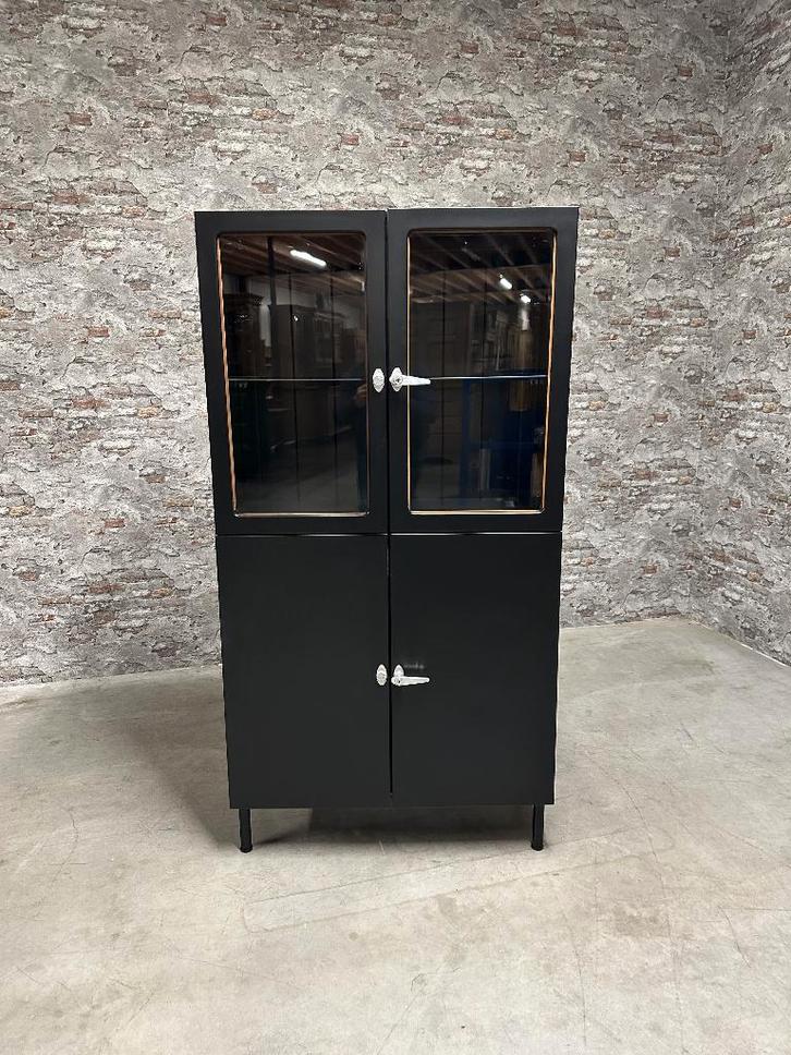 Industriële vintage apothekerskast | dokterskast nr.1146, Huis en Inrichting, Kasten | Vitrinekasten, Gebruikt, 150 tot 200 cm