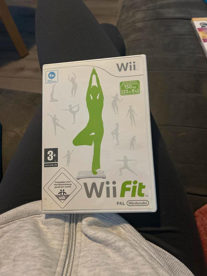 Wii Fit - Fit worden met plezier!, Spelcomputers en Games, Games | Nintendo Wii, Gebruikt, Sport, 1 speler, Vanaf 3 jaar, Ophalen