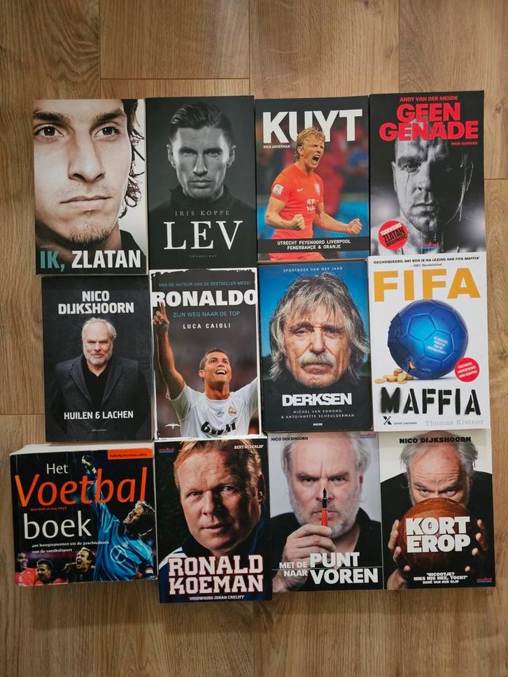 Veel Voetbal Boeken!, Boeken, Sportboeken, Zo goed als nieuw, Balsport, Ophalen of Verzenden
