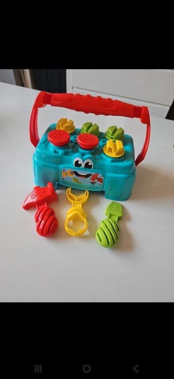 Baby clementoni - werkbank  beschikbaar voor biedingen