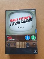 Monty Python's Flying Circus Dvd Slice 1. 777 minuten!, Tv-programma of Sketches, Alle leeftijden, Ophalen of Verzenden, Zo goed als nieuw