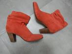 laarsjes maat 40 rose/rood suede, Lage of Enkellaarzen, Ophalen of Verzenden, Zo goed als nieuw, Rood