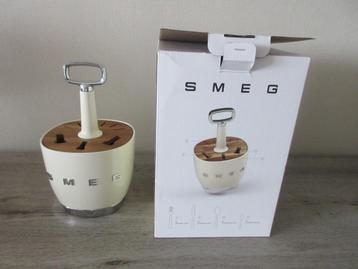 Smeg Bestekhouder Beige Nieuw in de Originele Verpakking beschikbaar voor biedingen