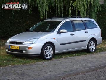 Ford Focus Wagon 1.8 16V Ghia met Airco en Trekhaak beschikbaar voor biedingen