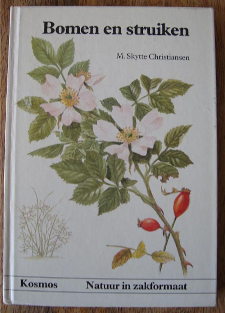 2x Bomen (verschillend) & 2x Bomen en struiken (verschillend, Boeken, Wonen en Tuinieren, Zo goed als nieuw, Tuinieren en Tuinplanten