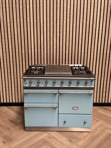 Prachtige Lacanche Babyblauw 100cm Gas + Pizza-Oven beschikbaar voor biedingen