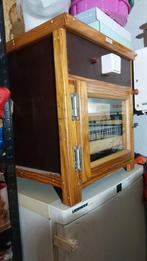 Broedmachinne, Geslacht onbekend, Kip