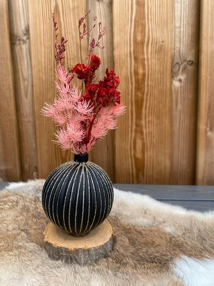 Kerstbal met droogbloemen, Huis en Inrichting, Woonaccessoires | Vazen, Nieuw, Zwart, Minder dan 50 cm, Glas, Ophalen of Verzenden