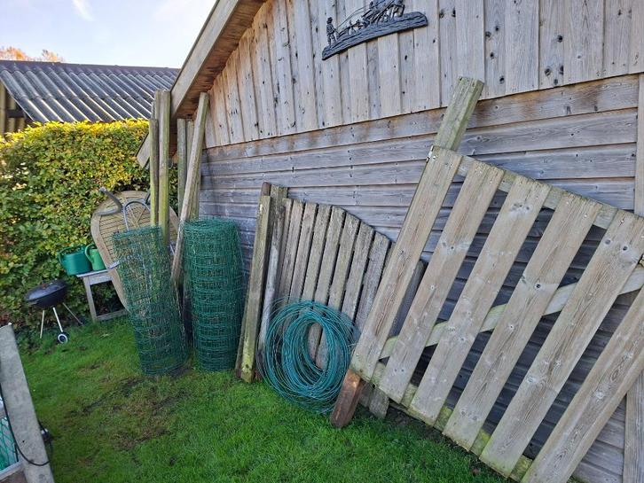Partij zeskantpalen en rollen gaas en hekken divers, Tuin en Terras, Gaas en Draad, Gebruikt, Overige typen, Ophalen