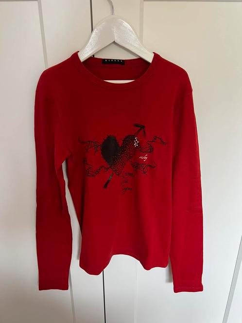 Sisley longsleeve – Rood met zwarte hartprint – Maat XS, Kleding | Dames, T-shirts, Zo goed als nieuw, Maat 34 (XS) of kleiner