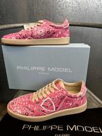 Paisley 38 roze €295 philippe model sneakers, Kleding | Dames, Ophalen of Verzenden, Zo goed als nieuw, Roze, Sneakers of Gympen