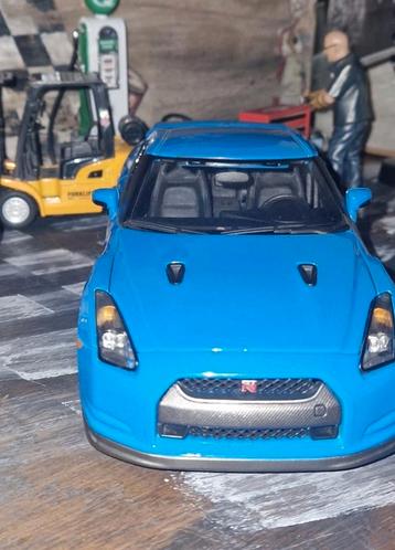 NISSAN-GT-R 2009 Bburago   beschikbaar voor biedingen