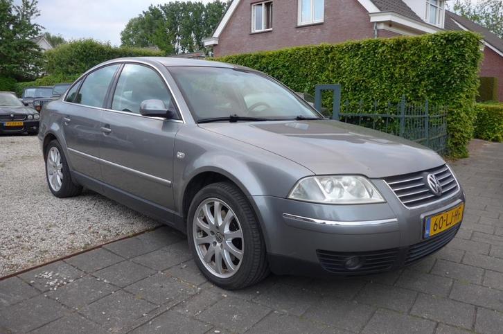 Volkswagen Passat 2.3 V5 Highline nwe APK  Goede Airco!, Auto's, Volkswagen, Bedrijf, Passat, ABS, Airbags, Airconditioning, Alarm