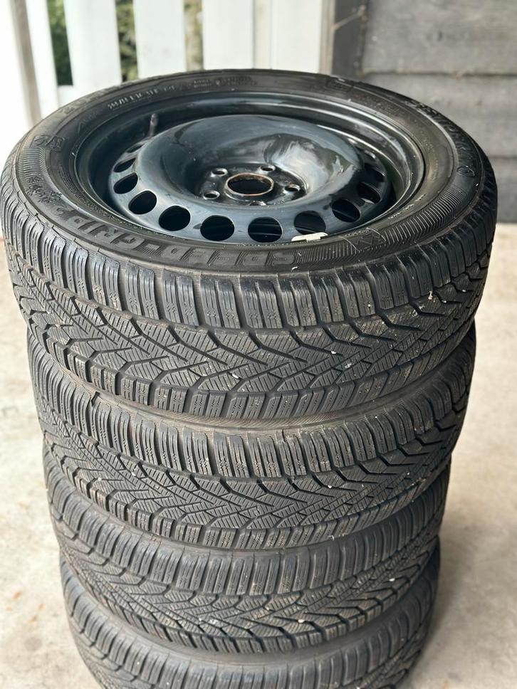 Semperit Speed Grip 2 Winterbanden 205/55 R16 Audi, Auto-onderdelen, Banden en Velgen, Banden en Velgen, Winterbanden, 16 inch