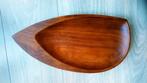 houten serveerschaal jaren 70 of 60 retro, Huis en Inrichting, Keuken | Servies, Ophalen, Overige materialen, Overige stijlen