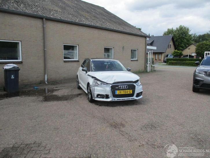 Audi A1 1.0TFSI Adrenalin NAP (bj 2016), Auto diversen, Schadeauto's, Audi, Handgeschakeld, Benzine, Hatchback, Wit